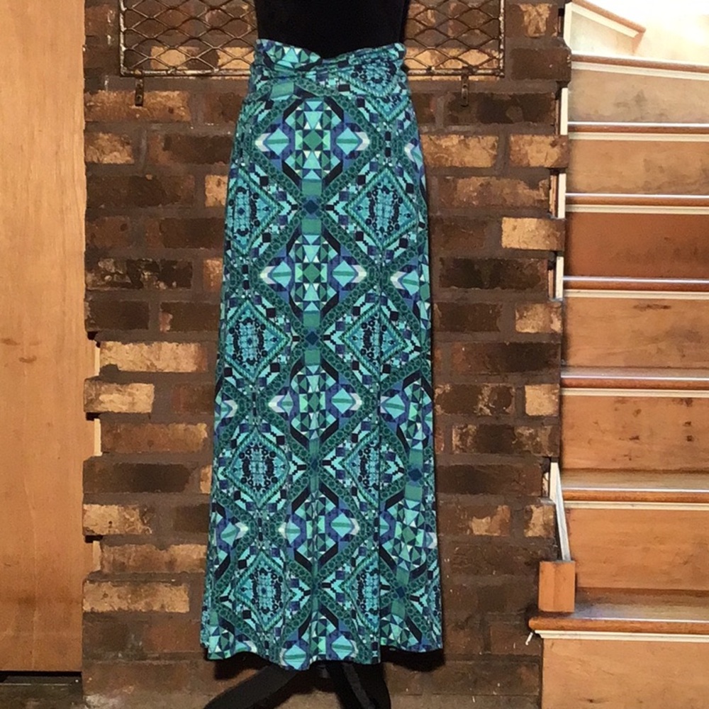 Mossimo Supply Co. maxi skirt blue turquoise geo pattern S